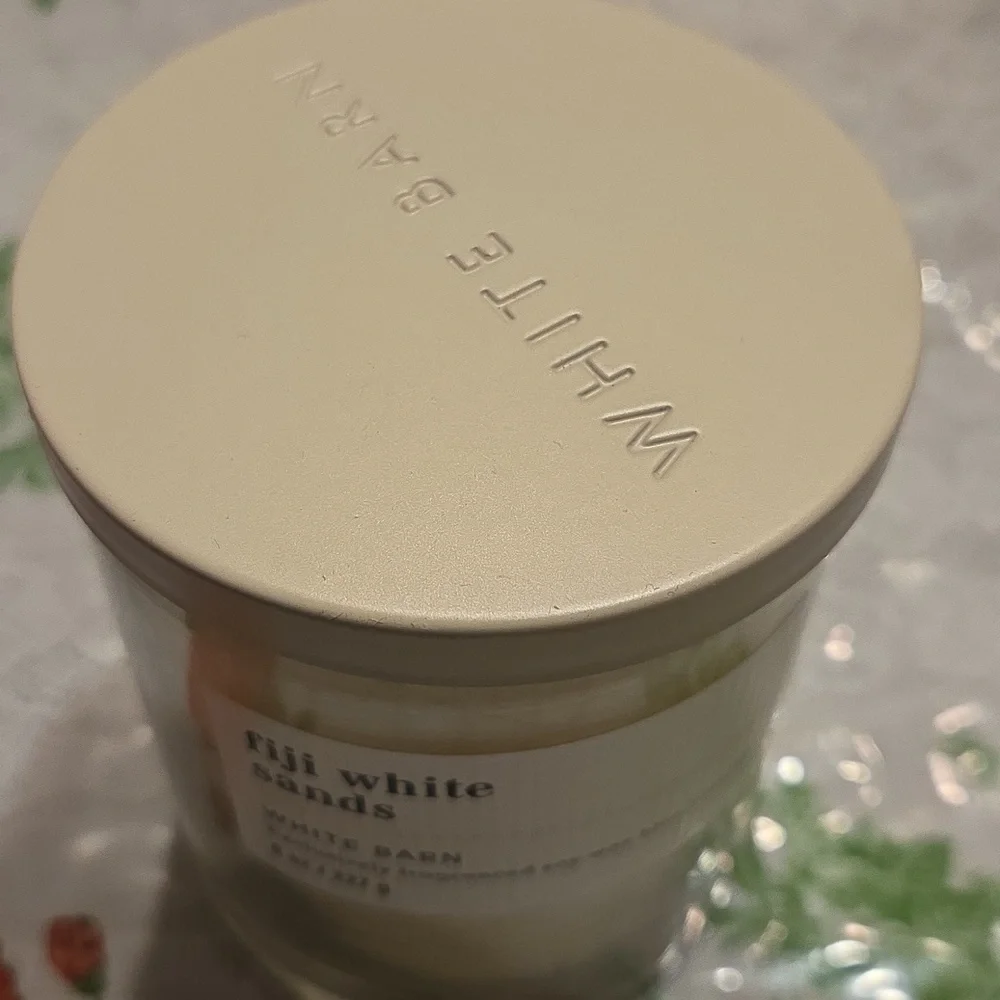 Nwt White Barn Fiji White Sands Scented Soy Candle - Cream - Picture 2 of 4